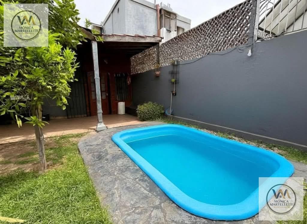 House with a pool at a great price