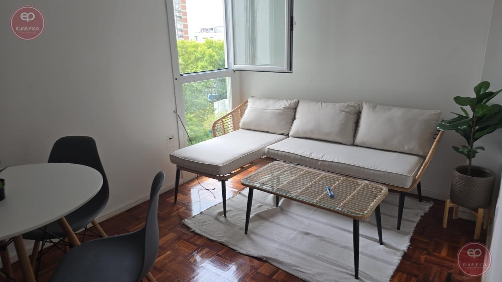 Apartment in Coghlan