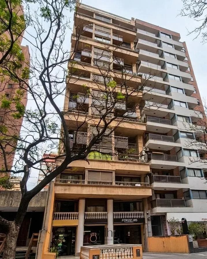 Apartment for sale: 2 bedrooms, 2 bathrooms; eligible for financing