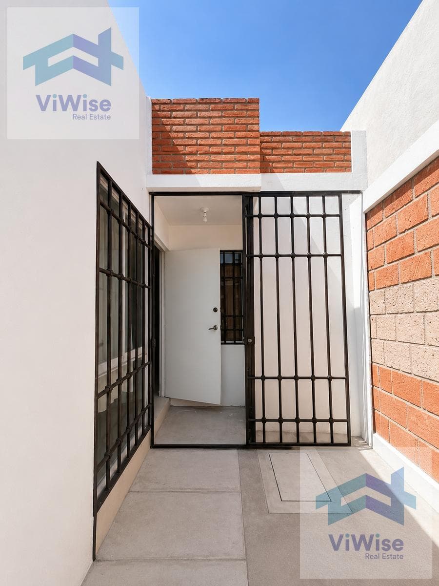 House in Villas de Santiago