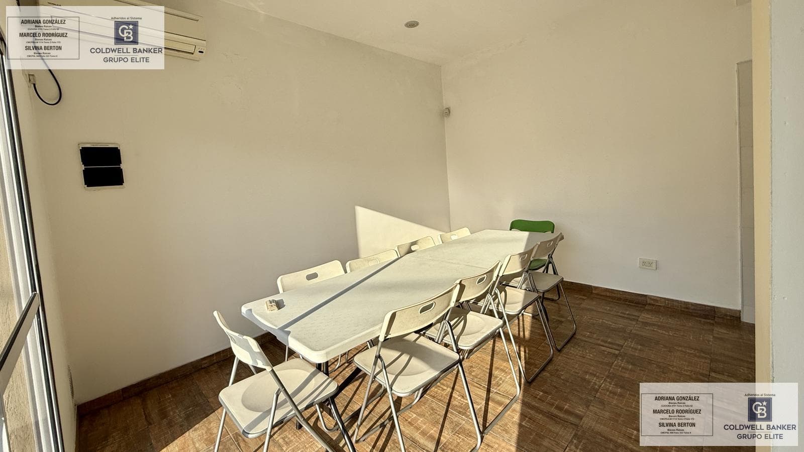 3-Bedroom House for Sale with Terrace and Barbecue Area in Ciudadela