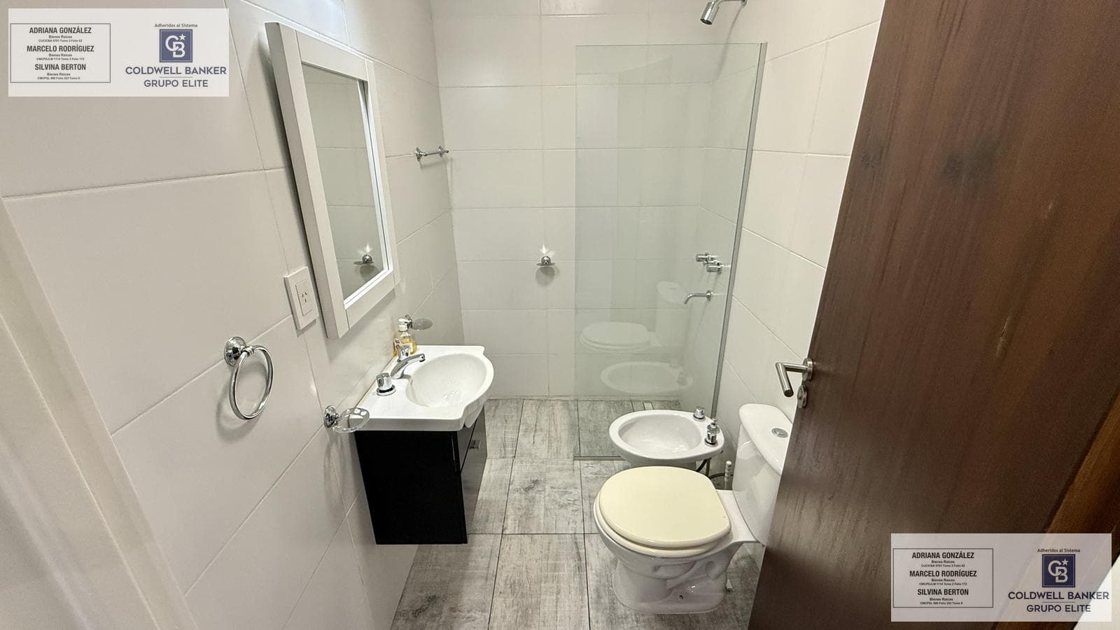 3-Bedroom House for Sale with Terrace and Barbecue Area in Ciudadela