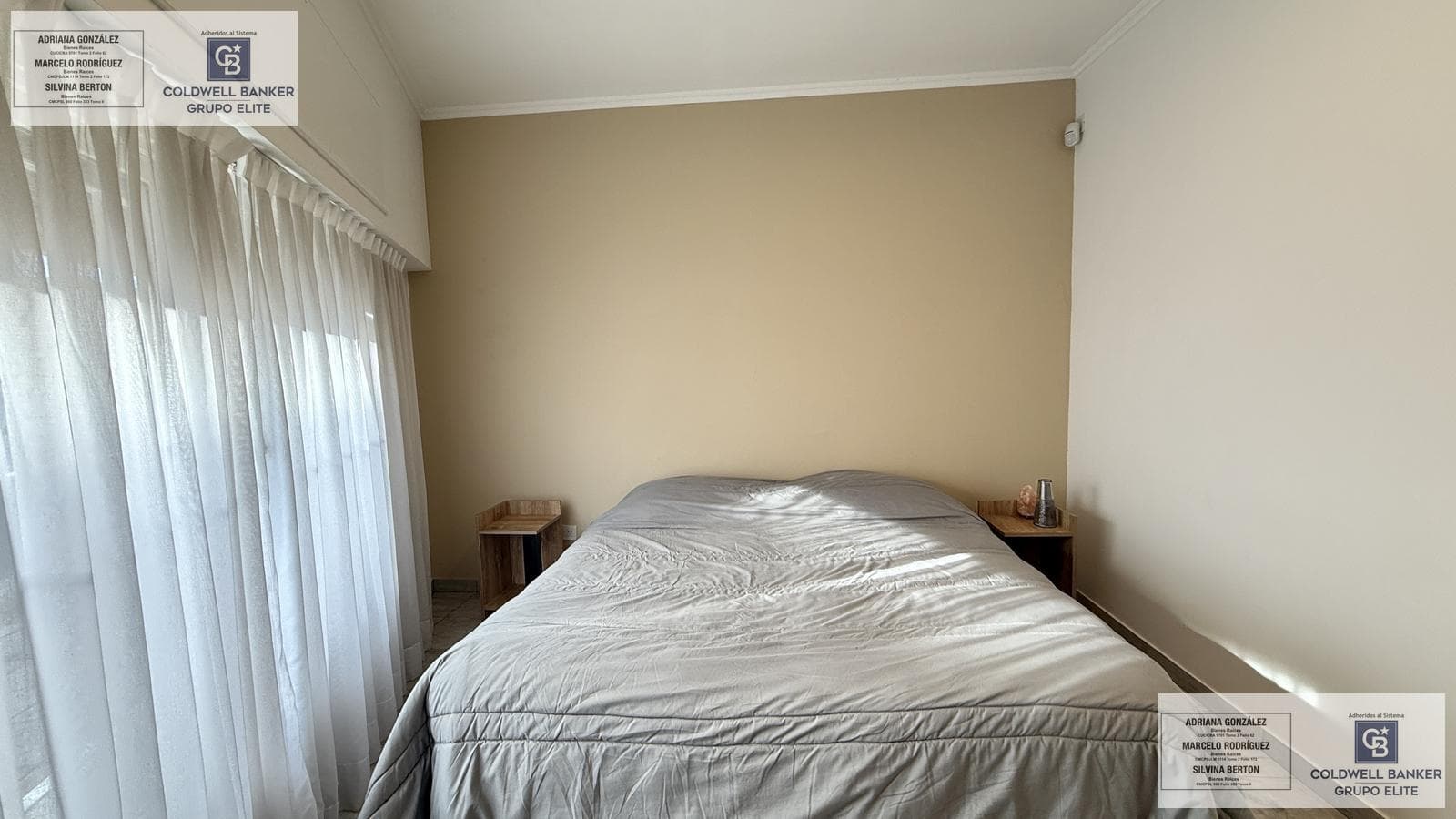 3-Bedroom House for Sale with Terrace and Barbecue Area in Ciudadela