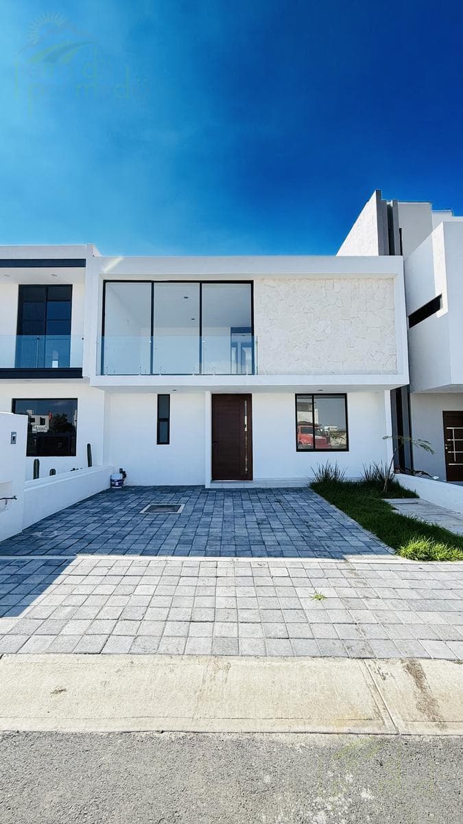 House with a 4th Bedroom on the Ground Floor in Juriquilla, Querétaro (Delivery: November 2026)