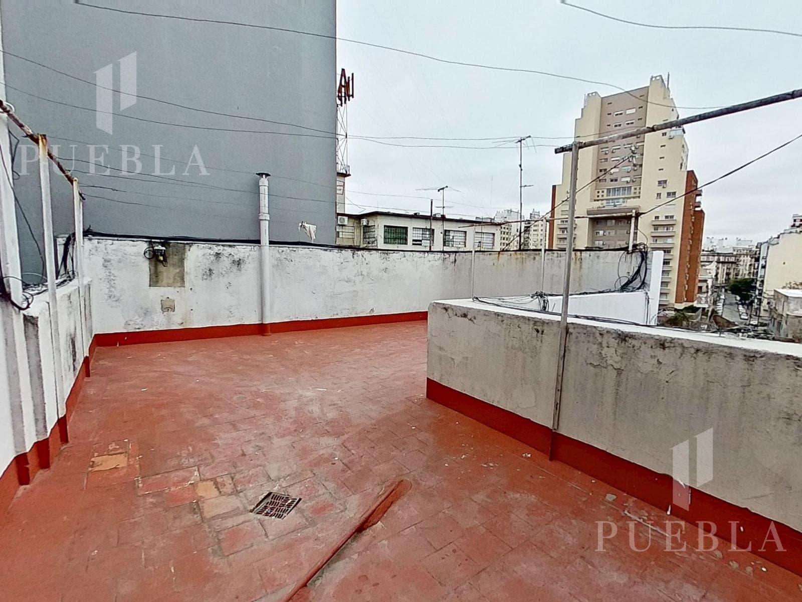 IMPECCABLE 3-ROOM APARTMENT, READY TO MOVE IN – ALMAGRO.