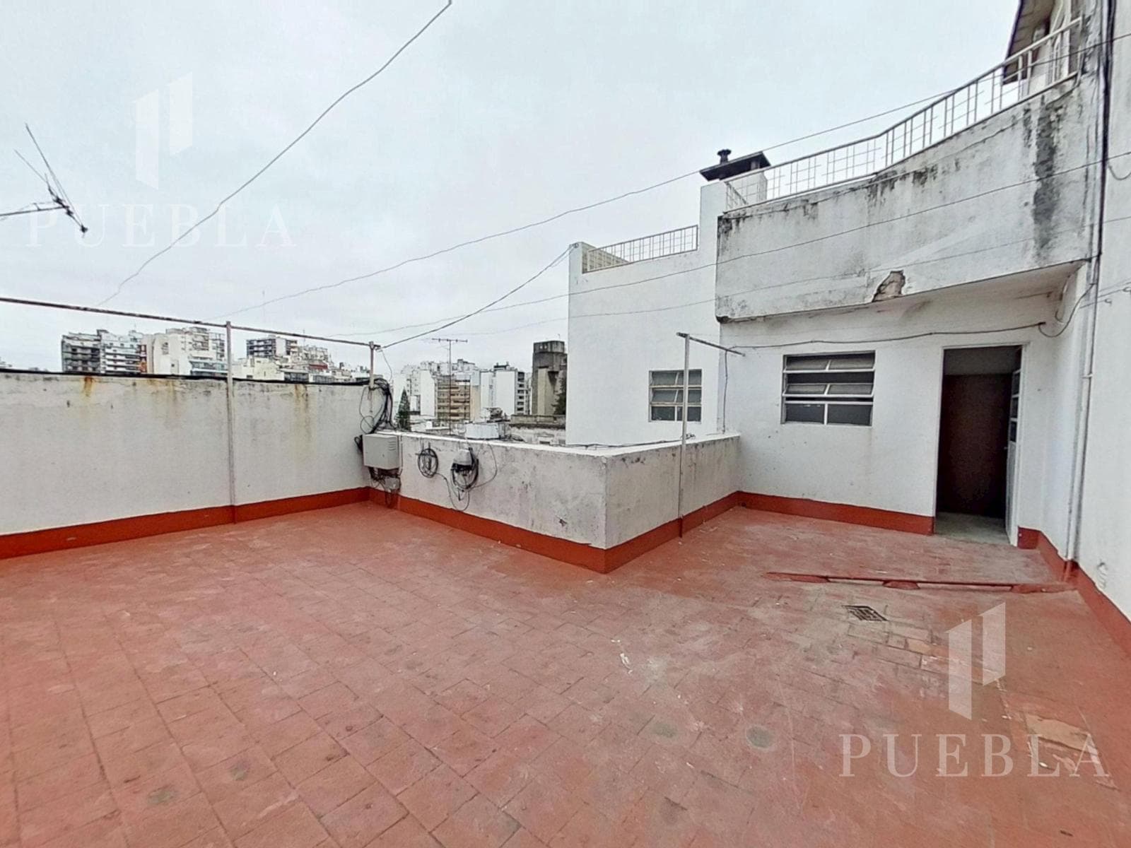 IMPECCABLE 3-ROOM APARTMENT, READY TO MOVE IN – ALMAGRO.