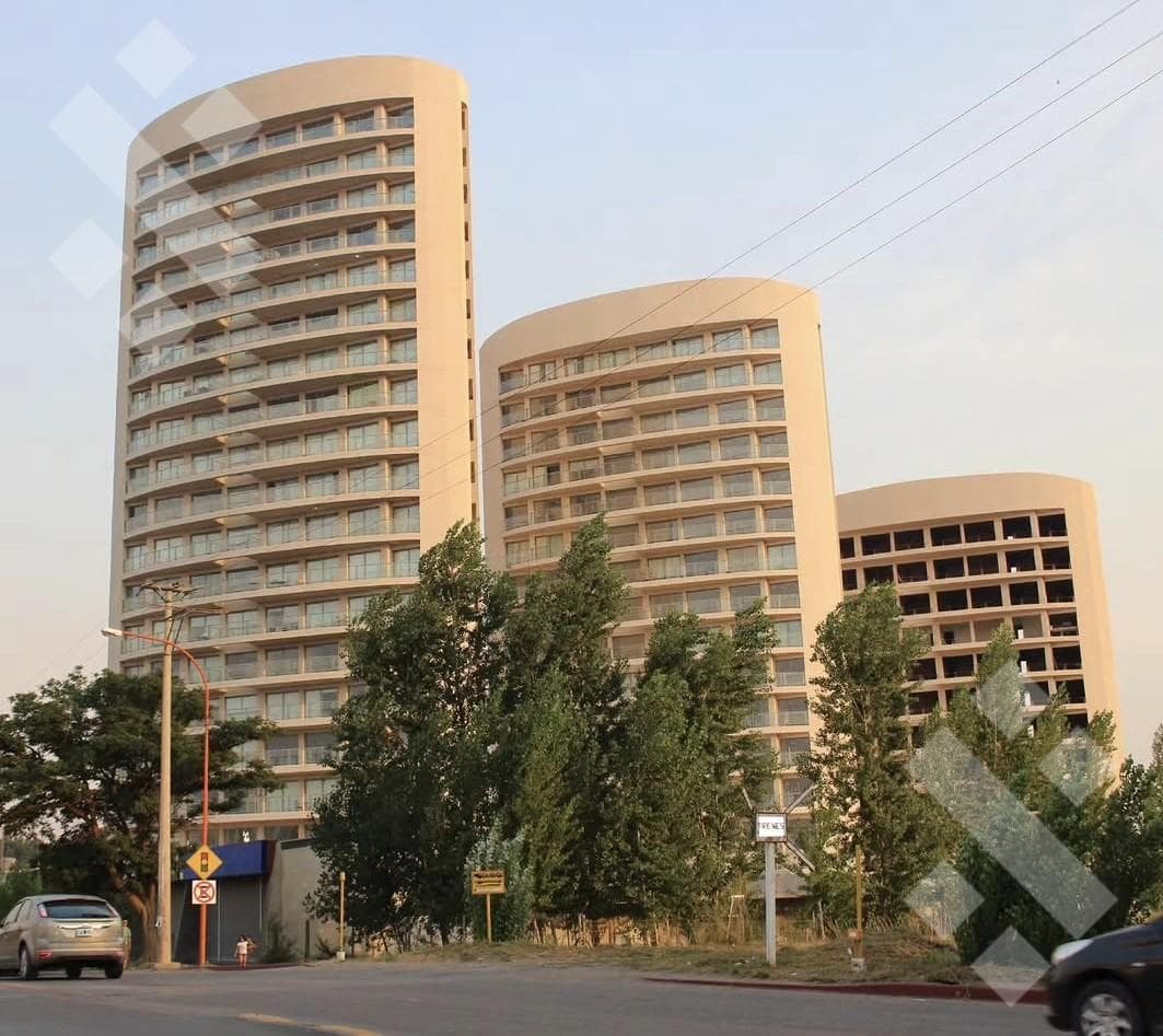 FOR SALE: Brand-new 2-bedroom duplex in the Atlas del Parque complex