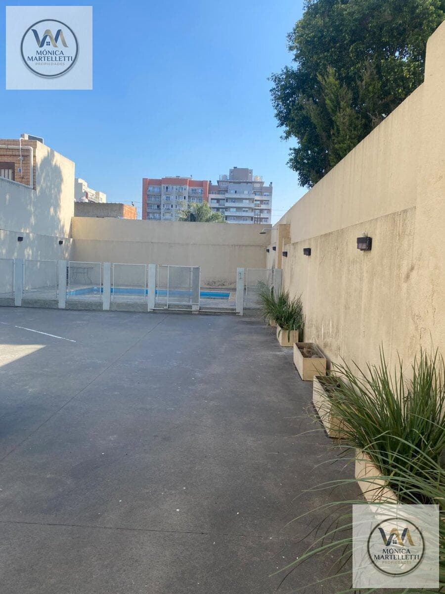 STUDIO APARTMENT WITH AN EXCELLENT OFFER—CONTACT US