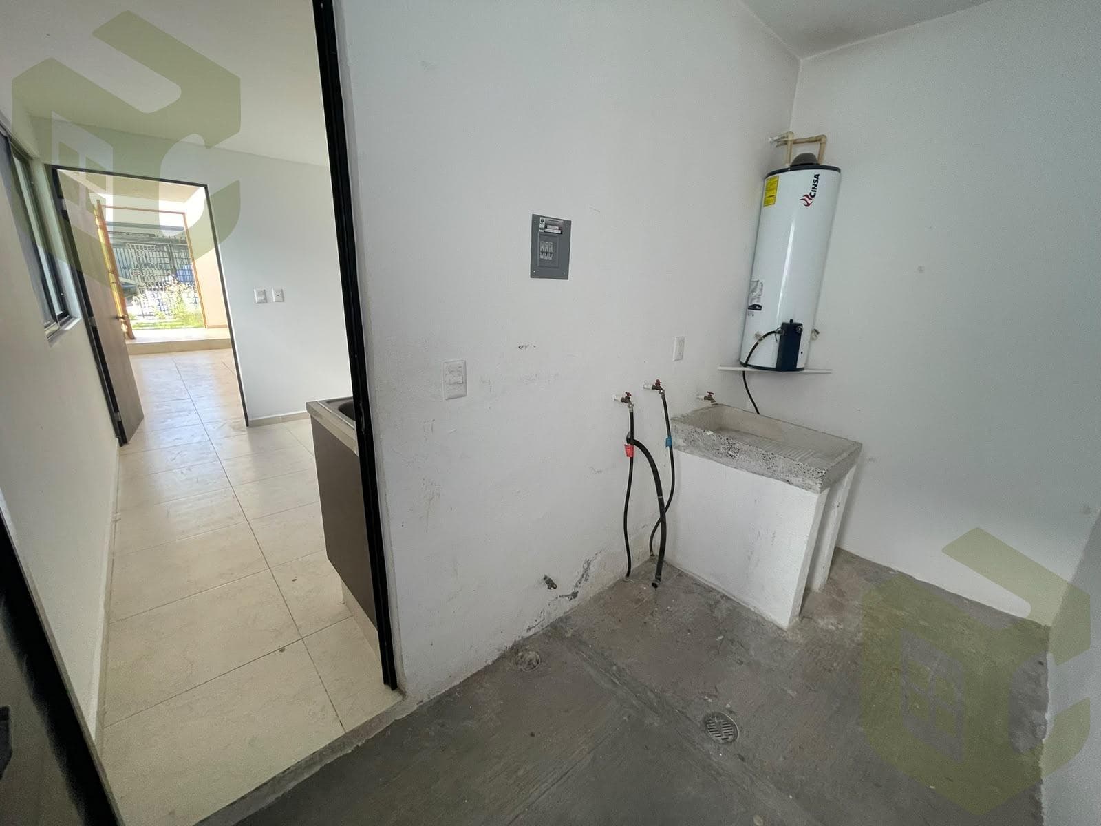 HOUSE READY TO MOVE IN