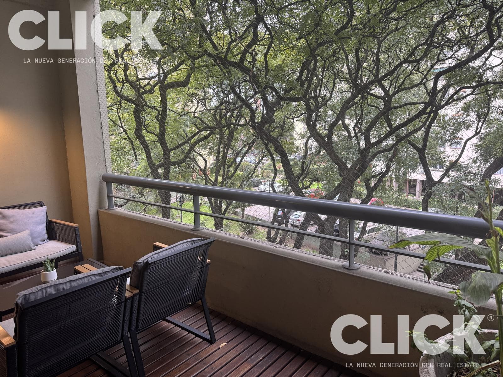 Furnished apartment for rent, equipped with amenities.