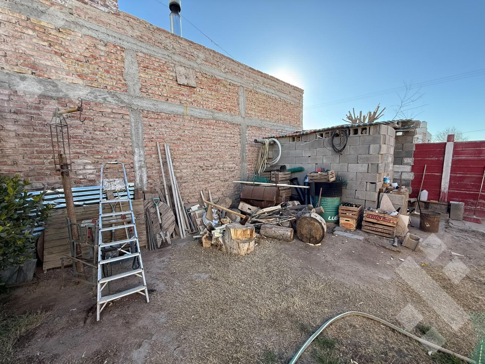 3-BEDROOM HOUSE FOR SALE - NUEVA FERRI NEIGHBORHOOD - CIPOLLETTI
