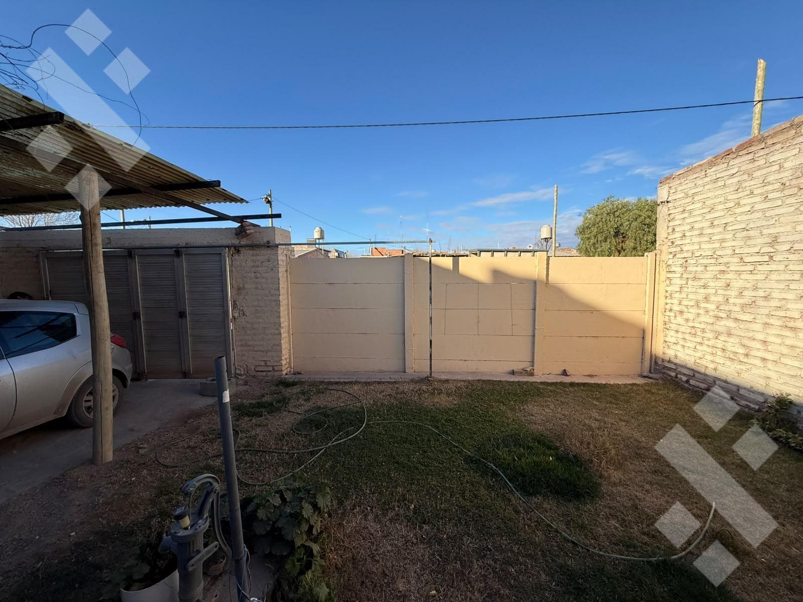 3-BEDROOM HOUSE FOR SALE - NUEVA FERRI NEIGHBORHOOD - CIPOLLETTI