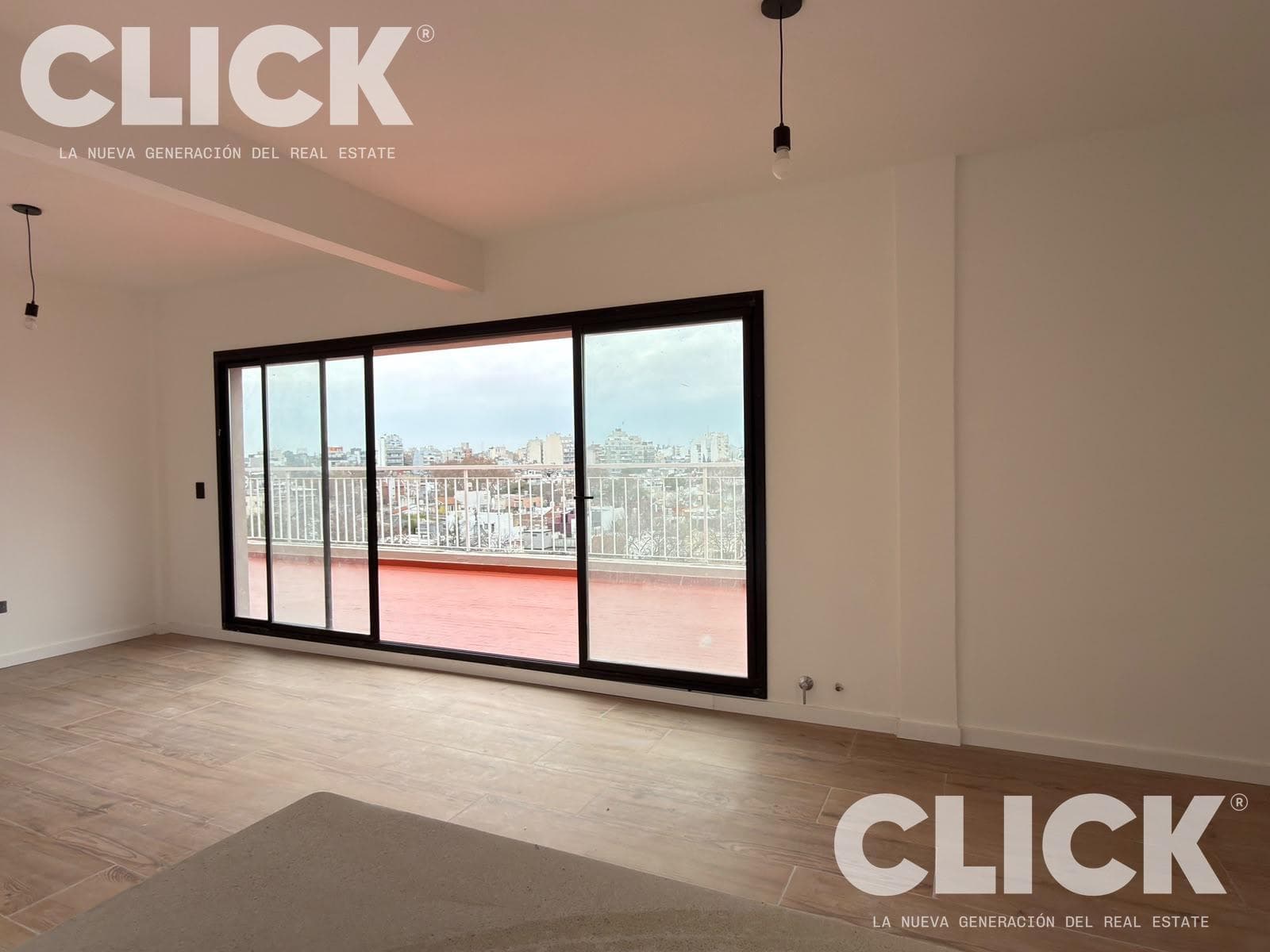 FOR SALE - 4-ROOM APARTMENT WITH A TERRACED BALCONY AND PANORAMIC VIEW - PARQUE CHAS