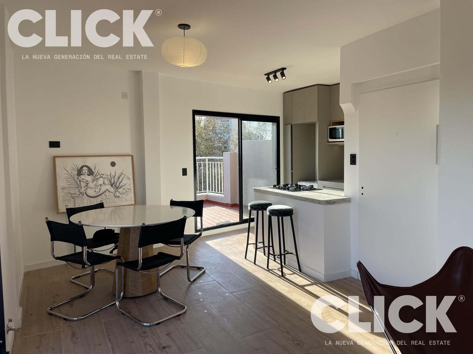 FOR SALE - 4-ROOM APARTMENT WITH A TERRACE-STYLE BALCONY AND PANORAMIC VIEW - PARQUE CHAS