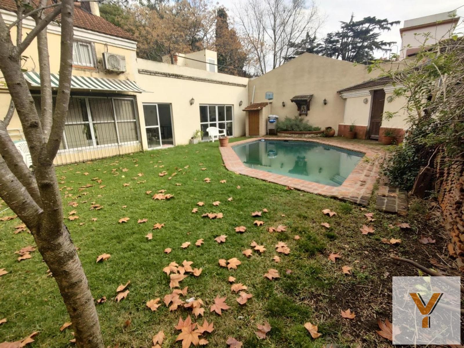 House for Sale - 3 Bedrooms, 2 Bathrooms - 344 m - Malvinas Argentinas