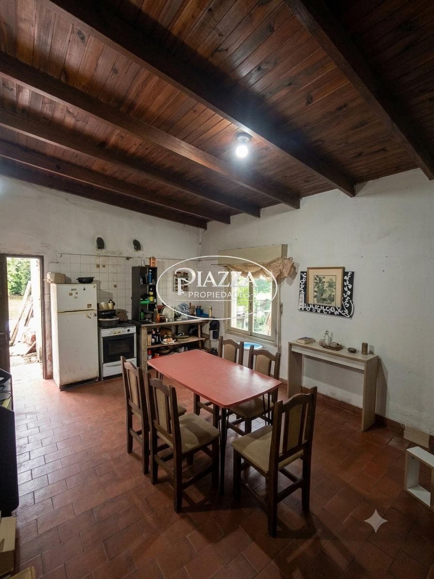 House for sale: 2 bedrooms - Patio and garage - 23rd and 49th Streets, La Plata