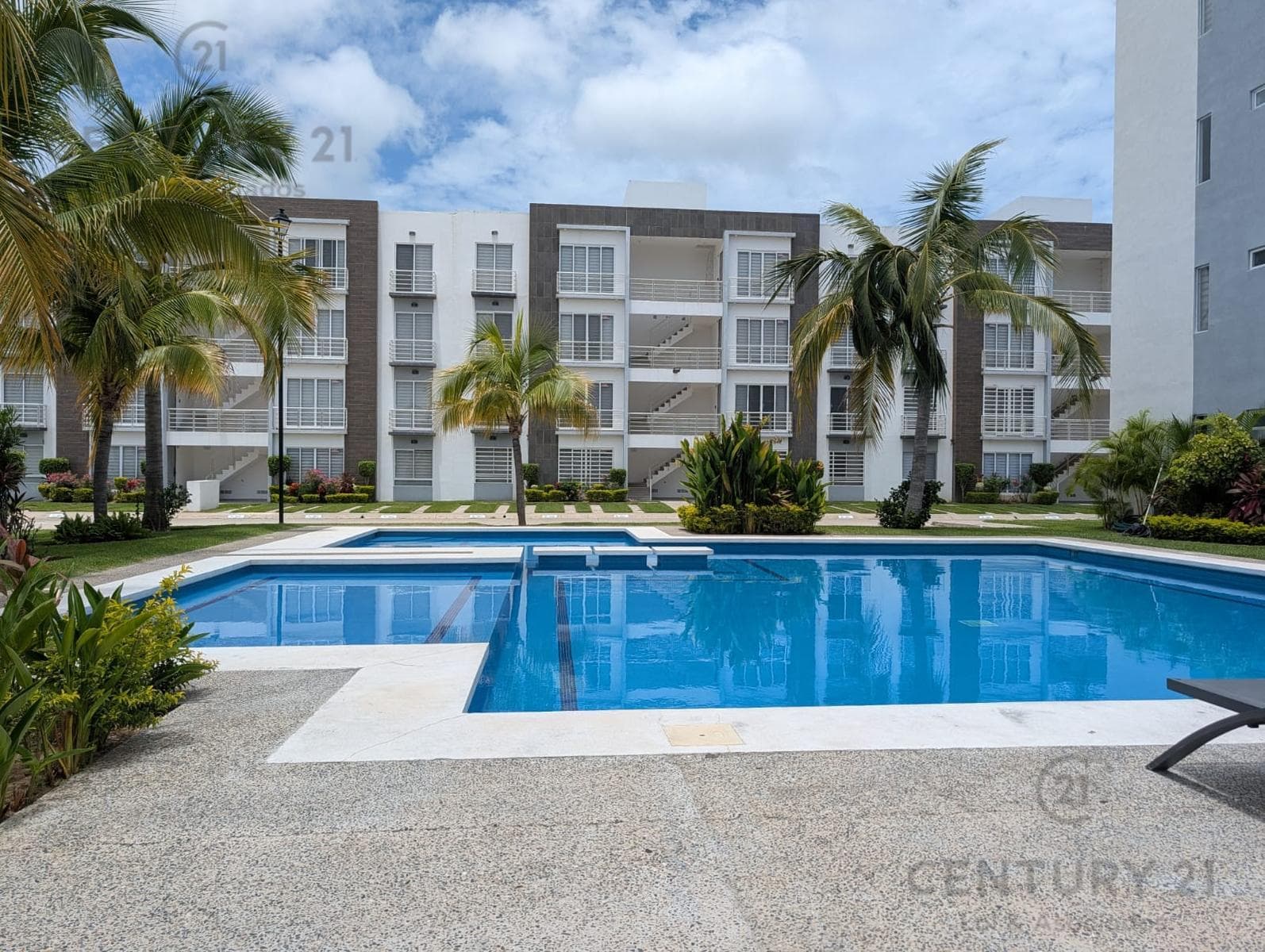 Apartment for Sale in the Puerta al Sol Subdivision, Acapulco