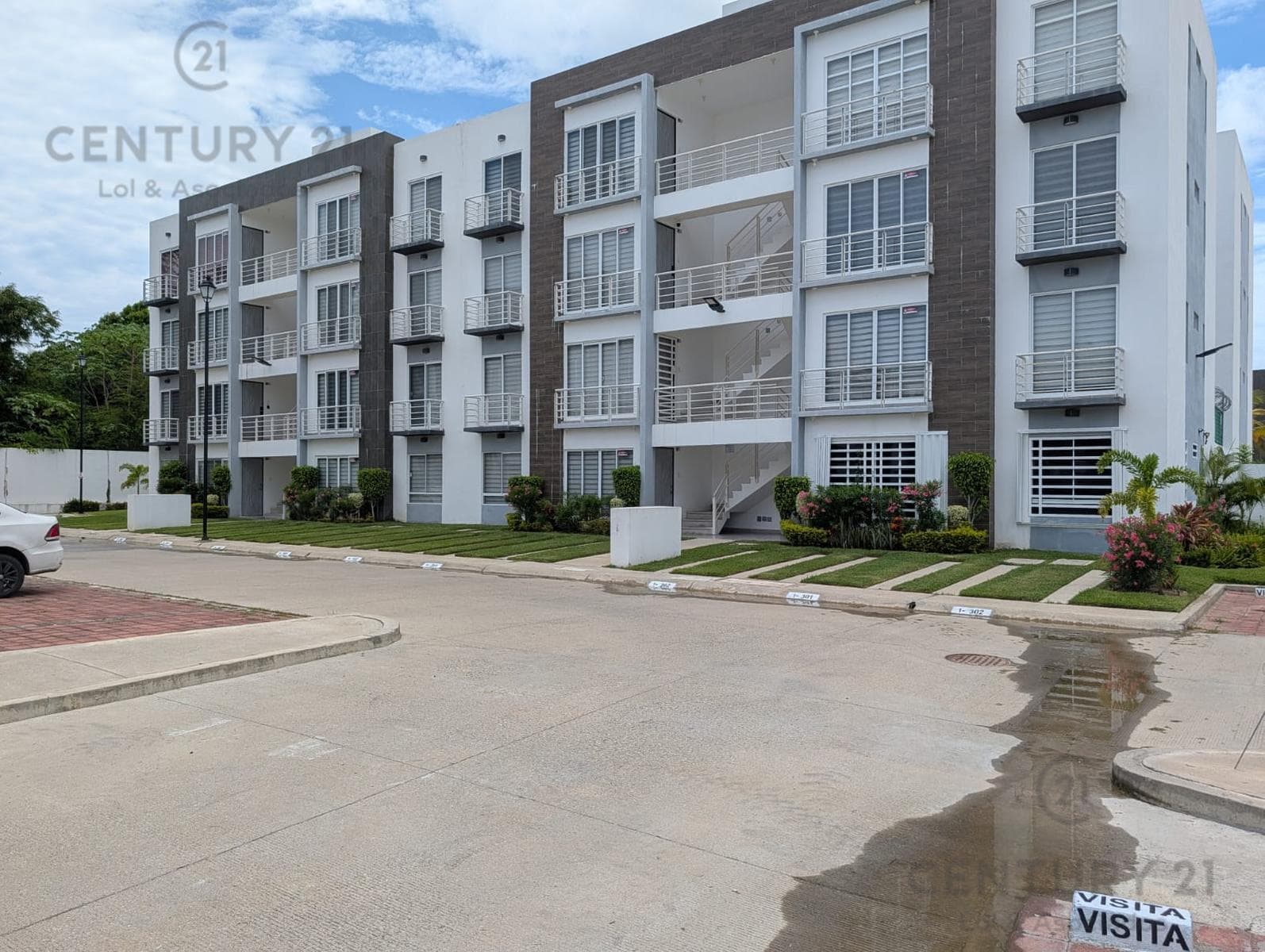 Apartment for Sale in the Puerta al Sol Subdivision, Acapulco