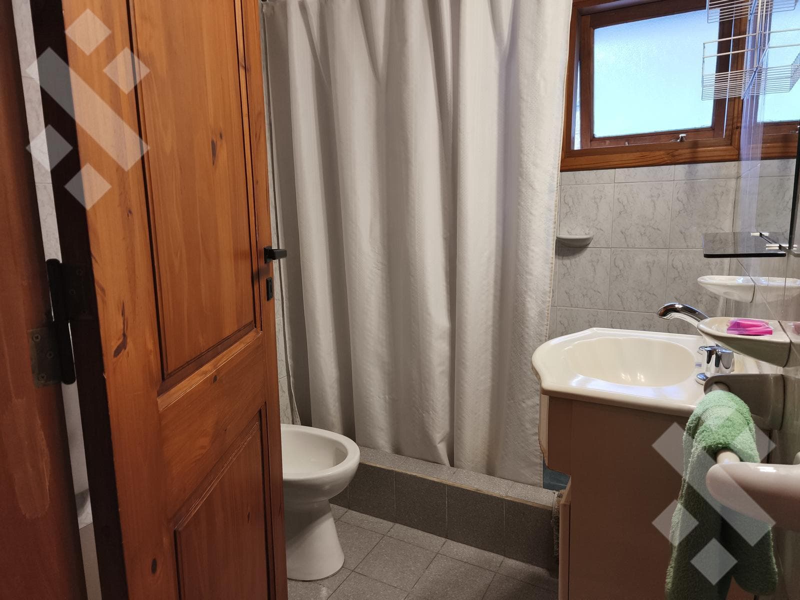 2-BEDROOM CABIN FOR SALE - DOWNTOWN - SAN MARTIN DE LOS ANDES