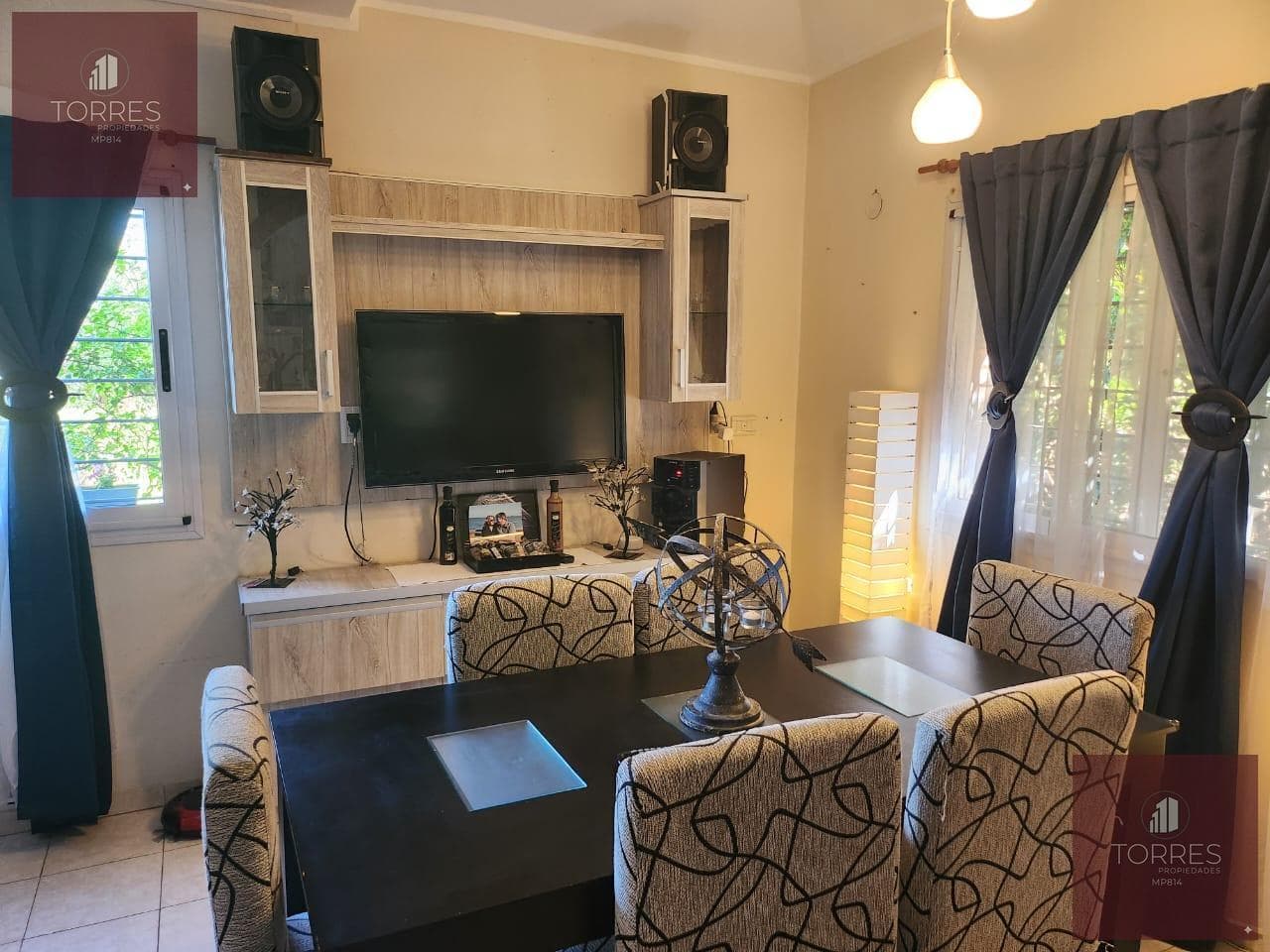 HOUSE FOR SALE IN MERLO, SAN LUIS. HEATED POOL, TERRACE, BARBECUE AREA