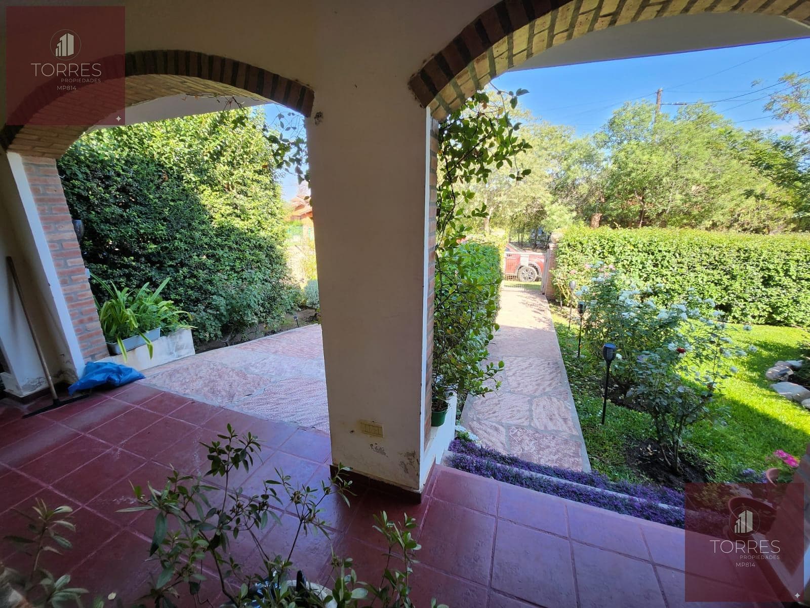 HOUSE FOR SALE IN MERLO, SAN LUIS. HEATED POOL, TERRACE, BARBECUE AREA