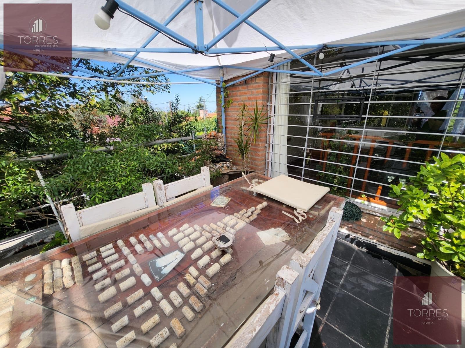 HOUSE FOR SALE IN MERLO, SAN LUIS. HEATED POOL, TERRACE, BARBECUE AREA