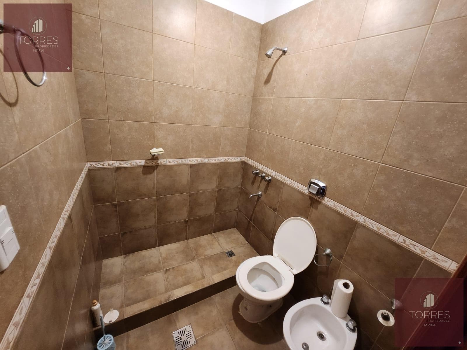 HOUSE FOR SALE IN MERLO, SAN LUIS. HEATED POOL, TERRACE, BARBECUE AREA