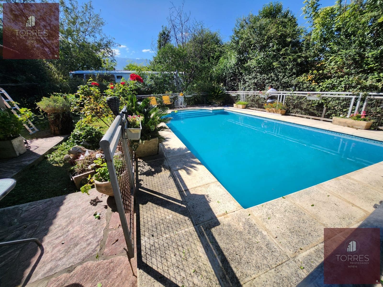 HOUSE FOR SALE IN MERLO, SAN LUIS. HEATED POOL, TERRACE, BARBECUE AREA