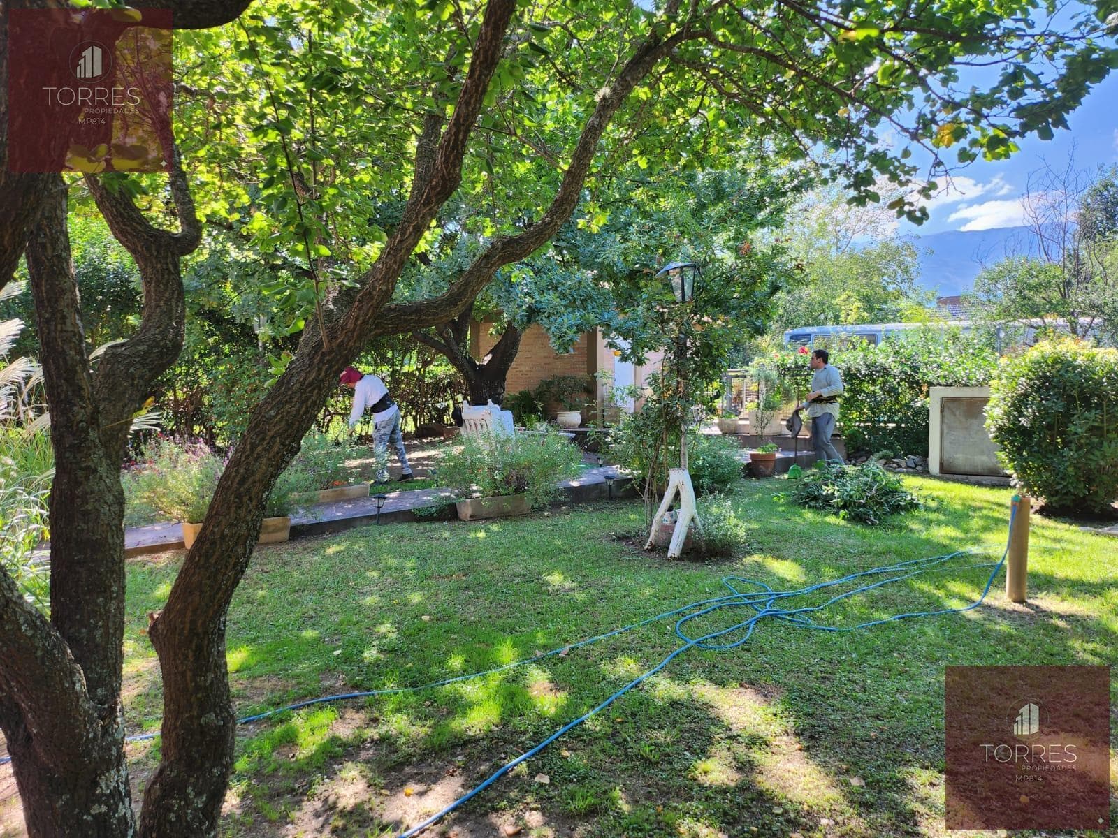 HOUSE FOR SALE IN MERLO, SAN LUIS. HEATED POOL, TERRACE, BARBECUE AREA