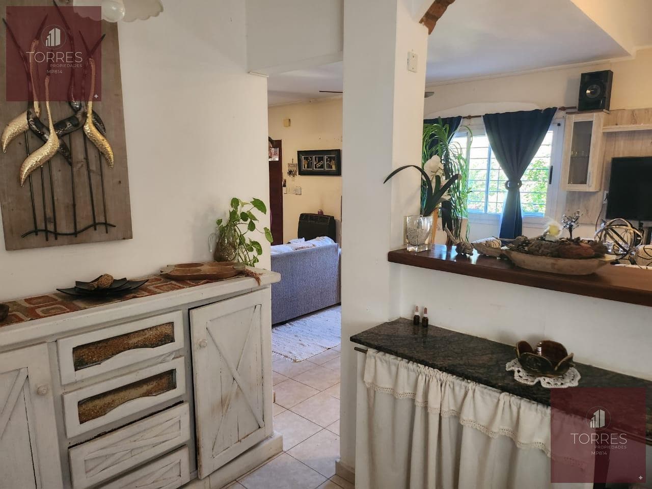 HOUSE FOR SALE IN MERLO, SAN LUIS. HEATED POOL, TERRACE, BARBECUE AREA