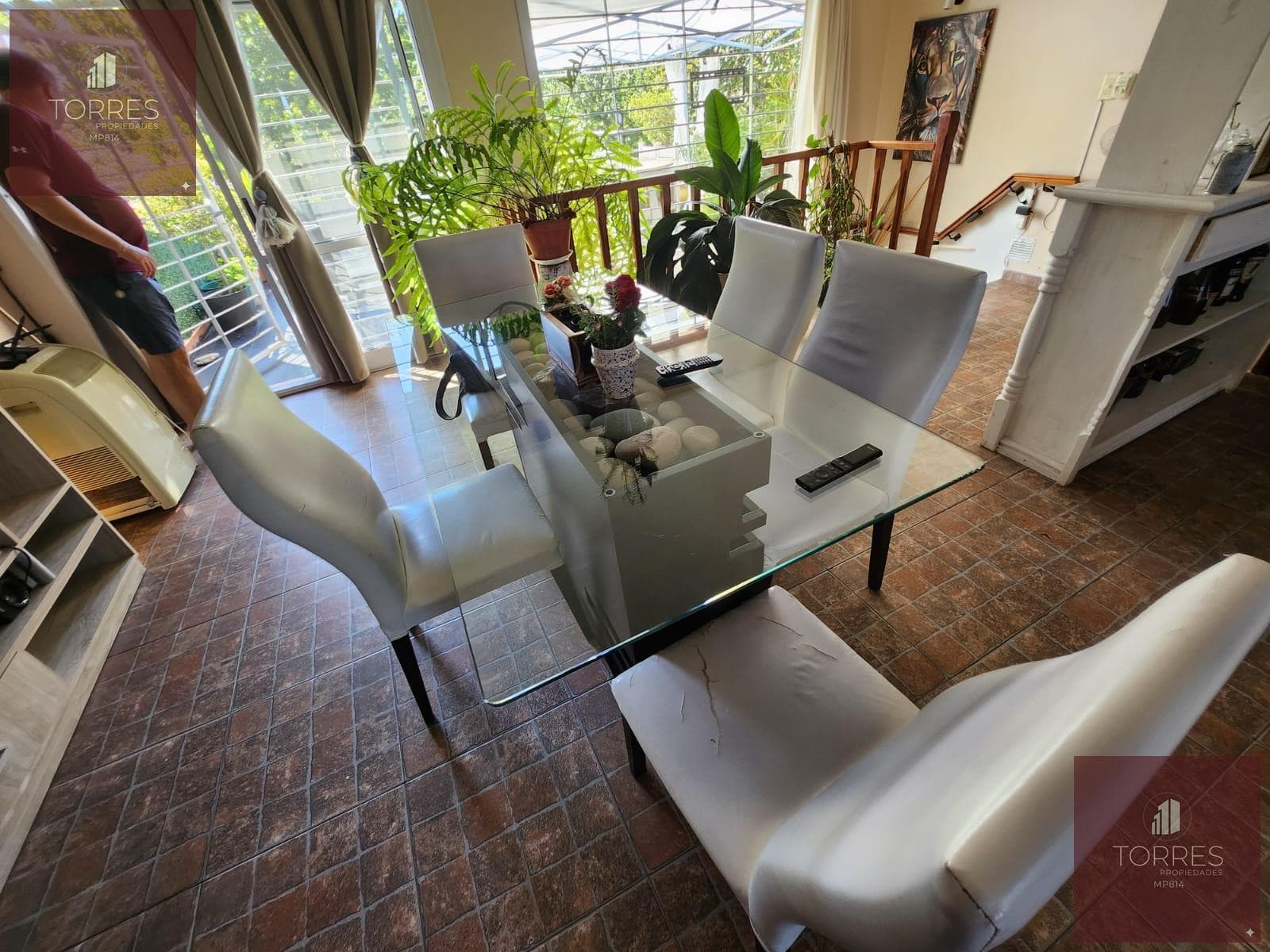 HOUSE FOR SALE IN MERLO, SAN LUIS. HEATED POOL, TERRACE, BARBECUE AREA
