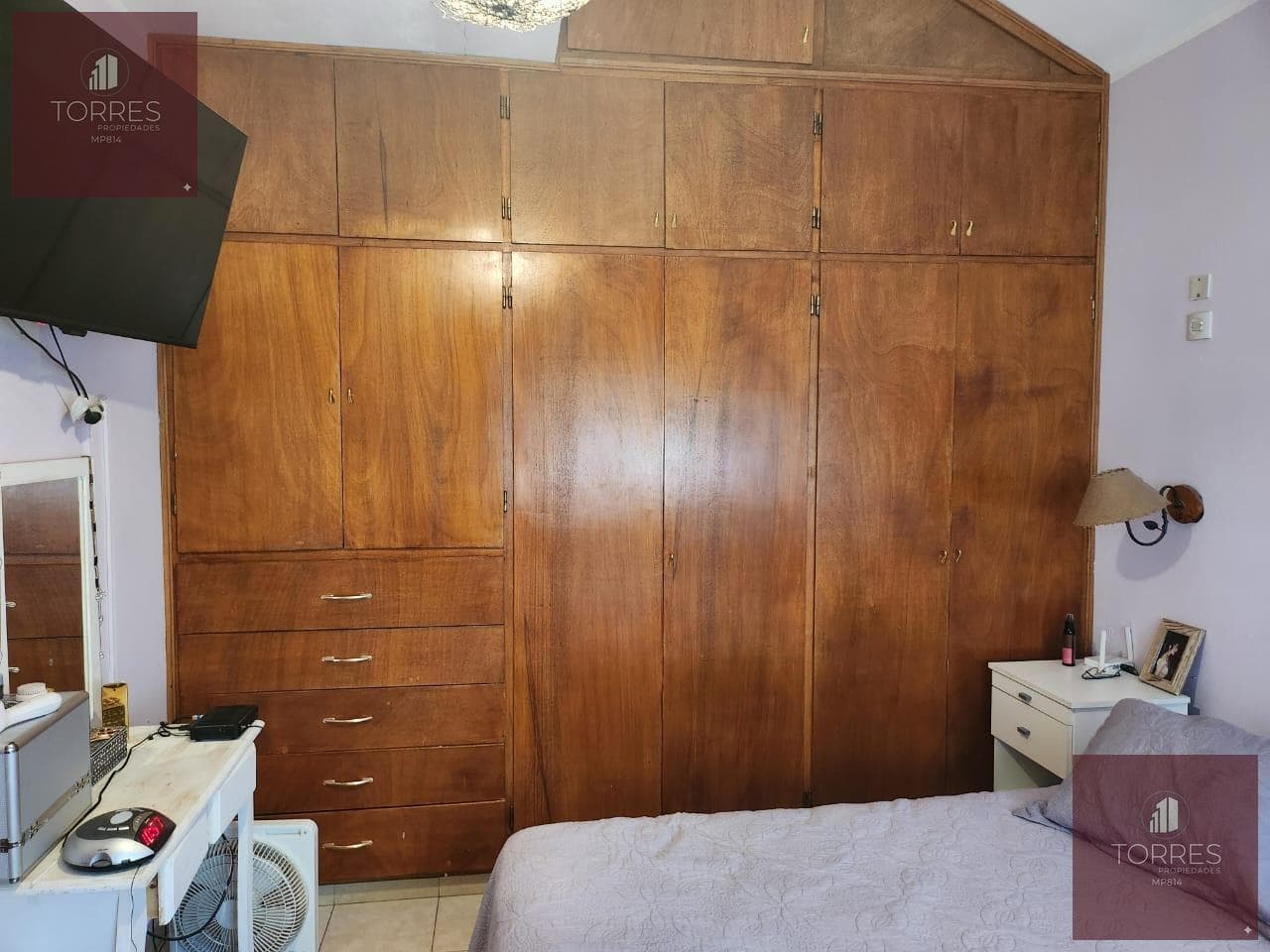 HOUSE FOR SALE IN MERLO, SAN LUIS. HEATED POOL, TERRACE, BARBECUE AREA