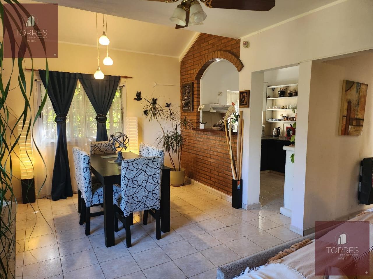 HOUSE FOR SALE IN MERLO, SAN LUIS. HEATED POOL, TERRACE, BARBECUE AREA