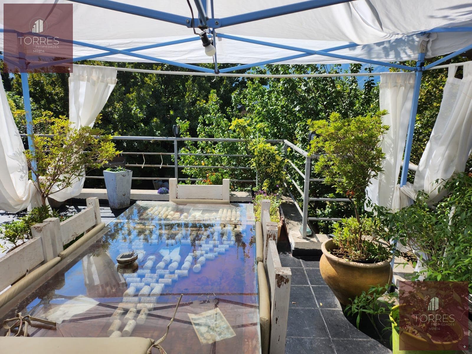 HOUSE FOR SALE IN MERLO, SAN LUIS. HEATED POOL, TERRACE, BARBECUE AREA