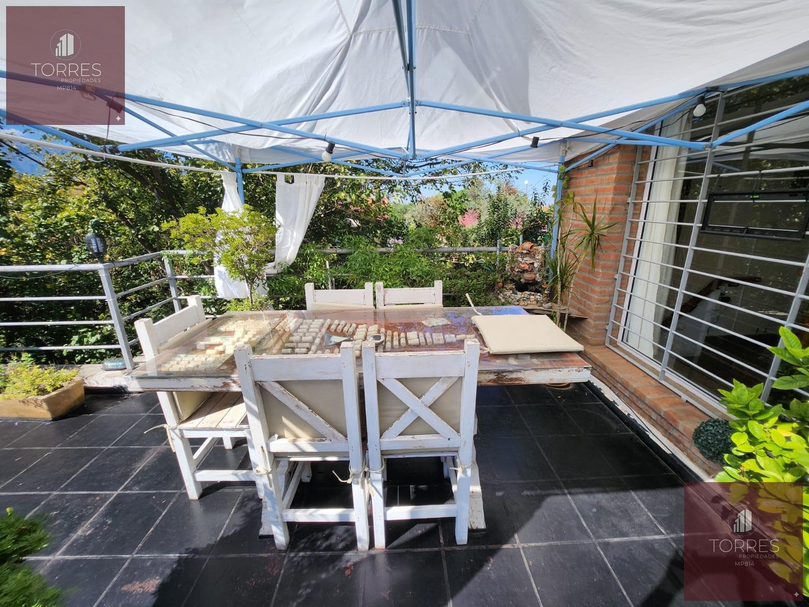 HOUSE FOR SALE IN MERLO, SAN LUIS. HEATED POOL, TERRACE, BARBECUE AREA
