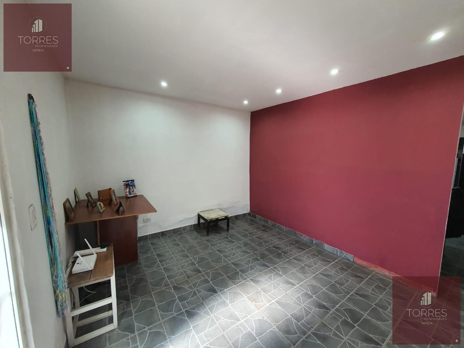 HOUSE FOR SALE IN VILLA MERCEDES, CUNA DE ALCONES II