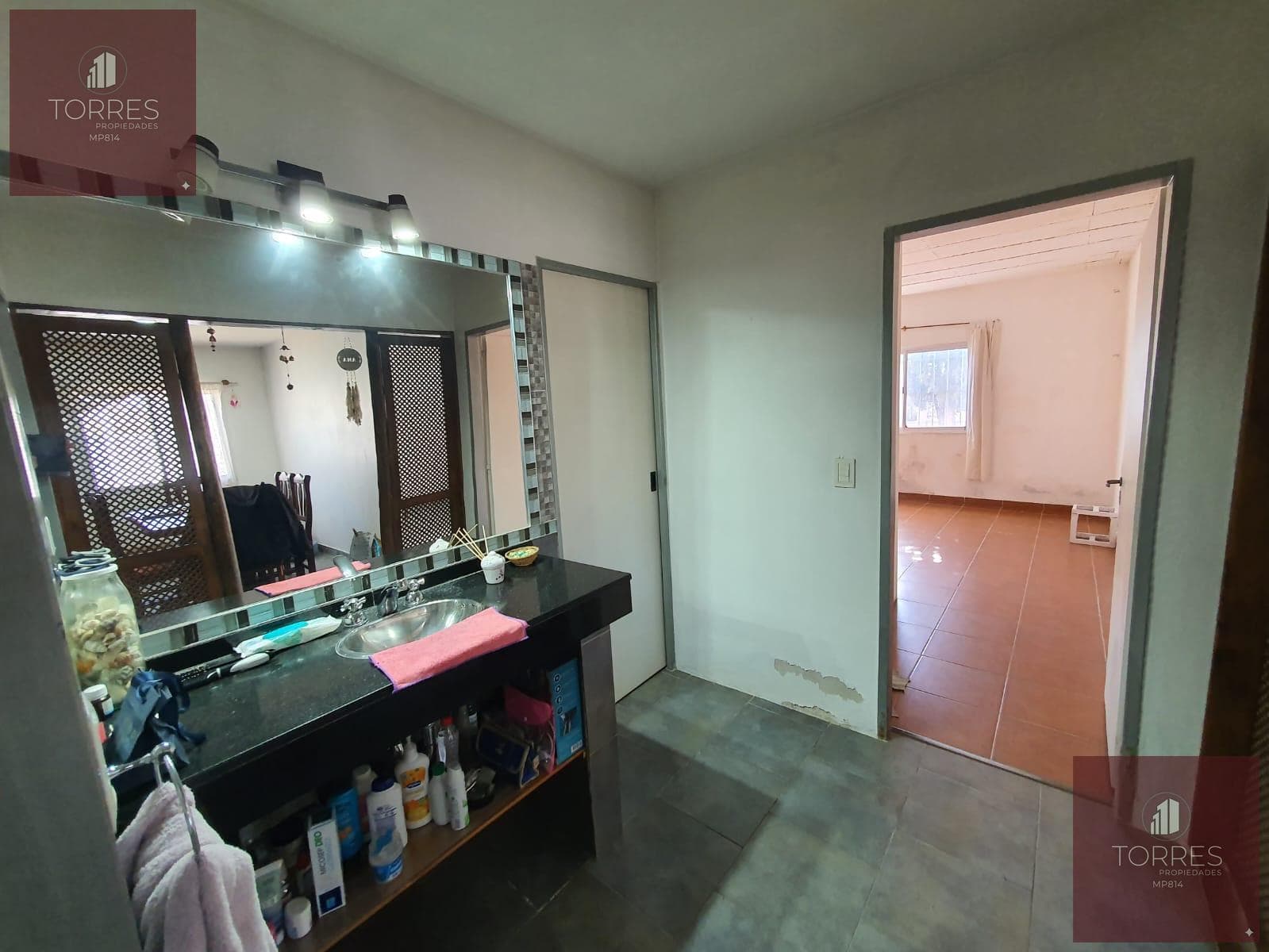 HOUSE FOR SALE IN VILLA MERCEDES, CUNA DE ALCONES II