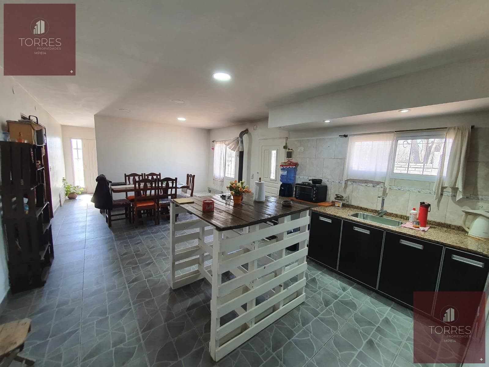 HOUSE FOR SALE IN VILLA MERCEDES, CUNA DE ALCONES II