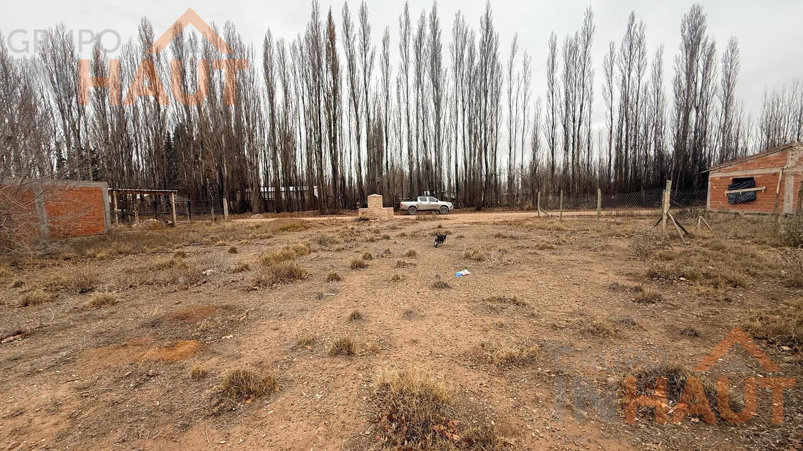 LAND FOR SALE IN PLOTTIER