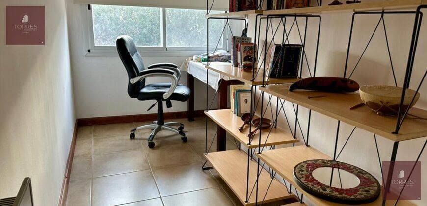 HOUSE FOR SALE IN THE LAS CASCADAS NEIGHBORHOOD. CARPINTERIA, SAN LUIS