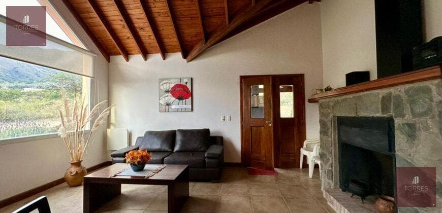 HOUSE FOR SALE IN THE LAS CASCADAS NEIGHBORHOOD. CARPINTERIA, SAN LUIS