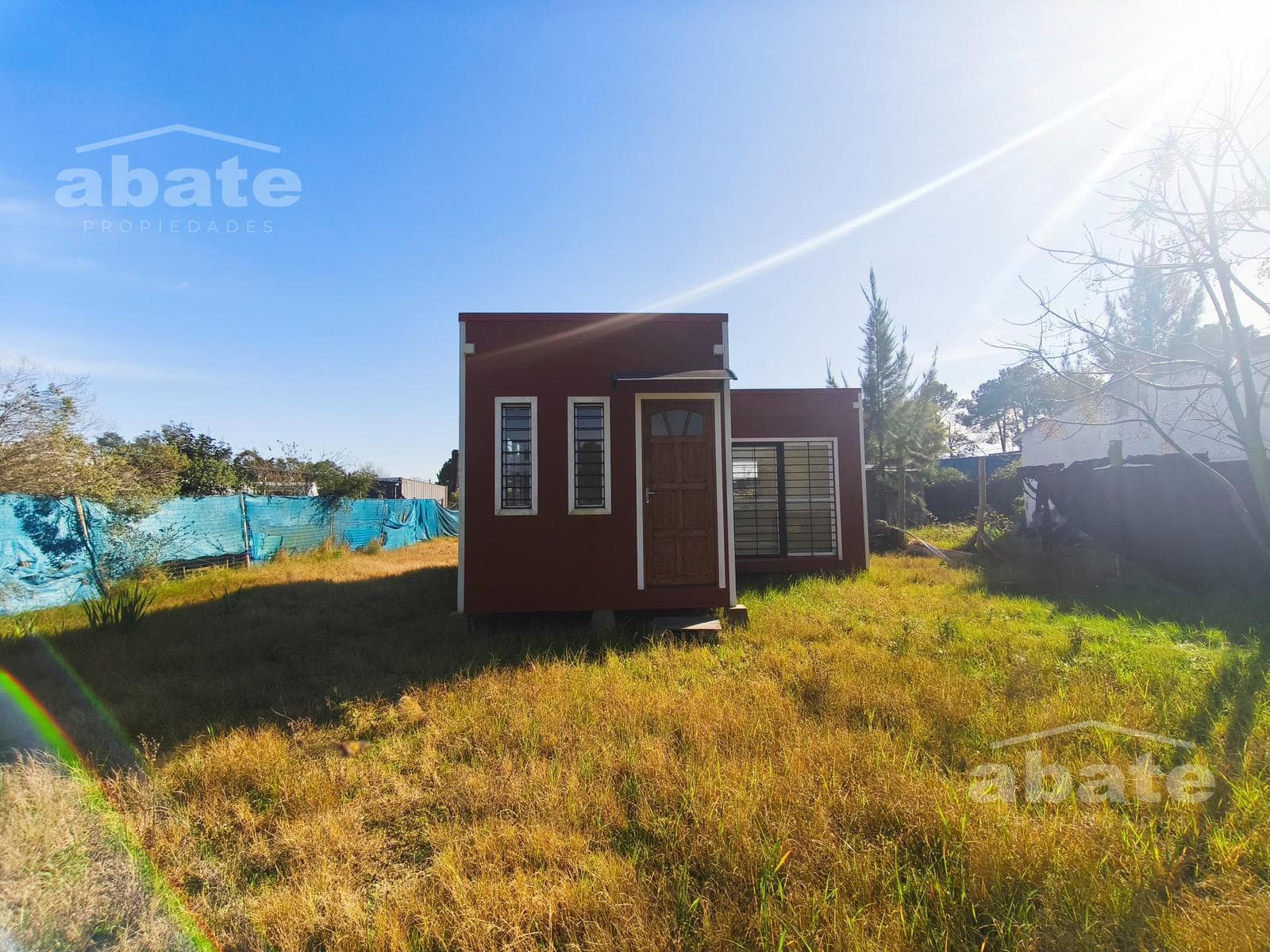 1-Bedroom House in Neptunia Sur. Large Lot