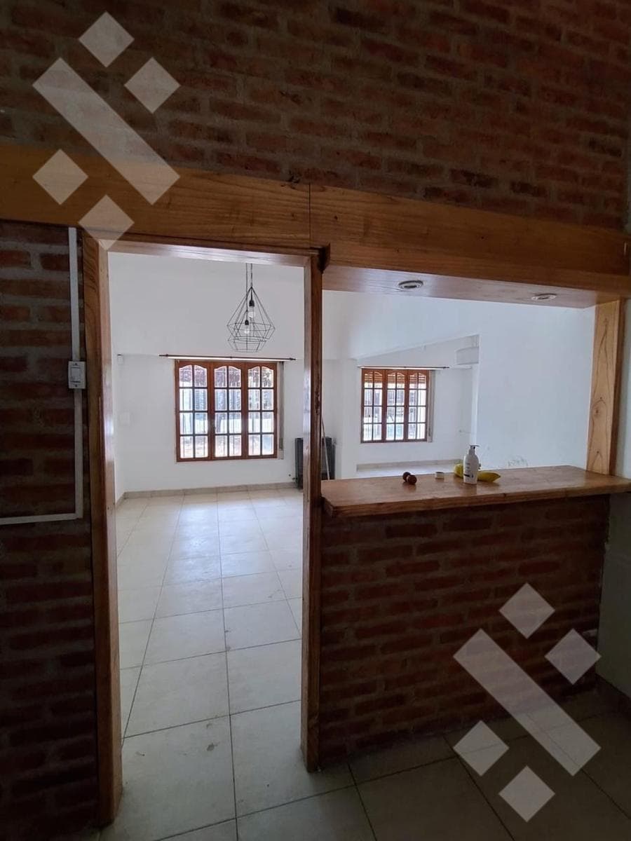 3-Bedroom House for Sale on the Ground Floor - Cumelen Neighborhood, Neuquén