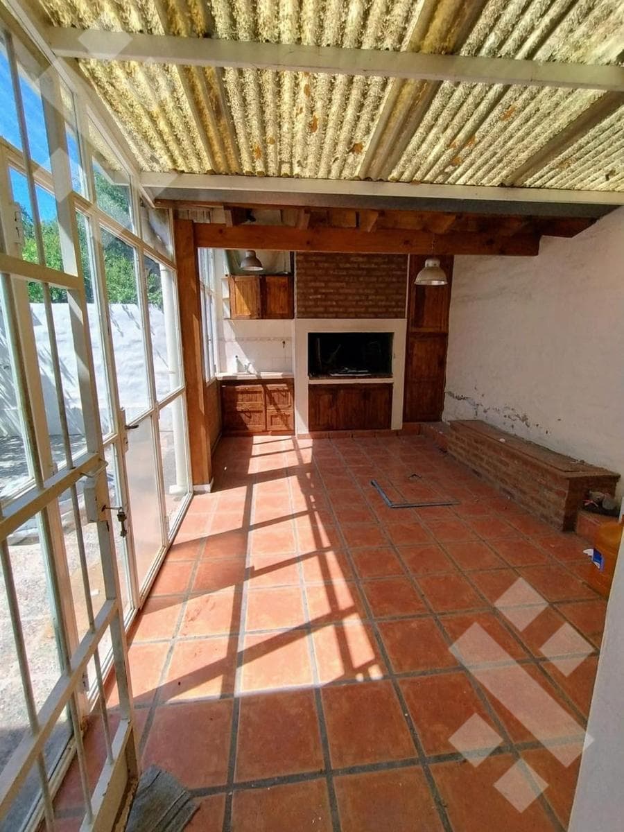 3-Bedroom House for Sale on the Ground Floor - Cumelen Neighborhood, Neuquén