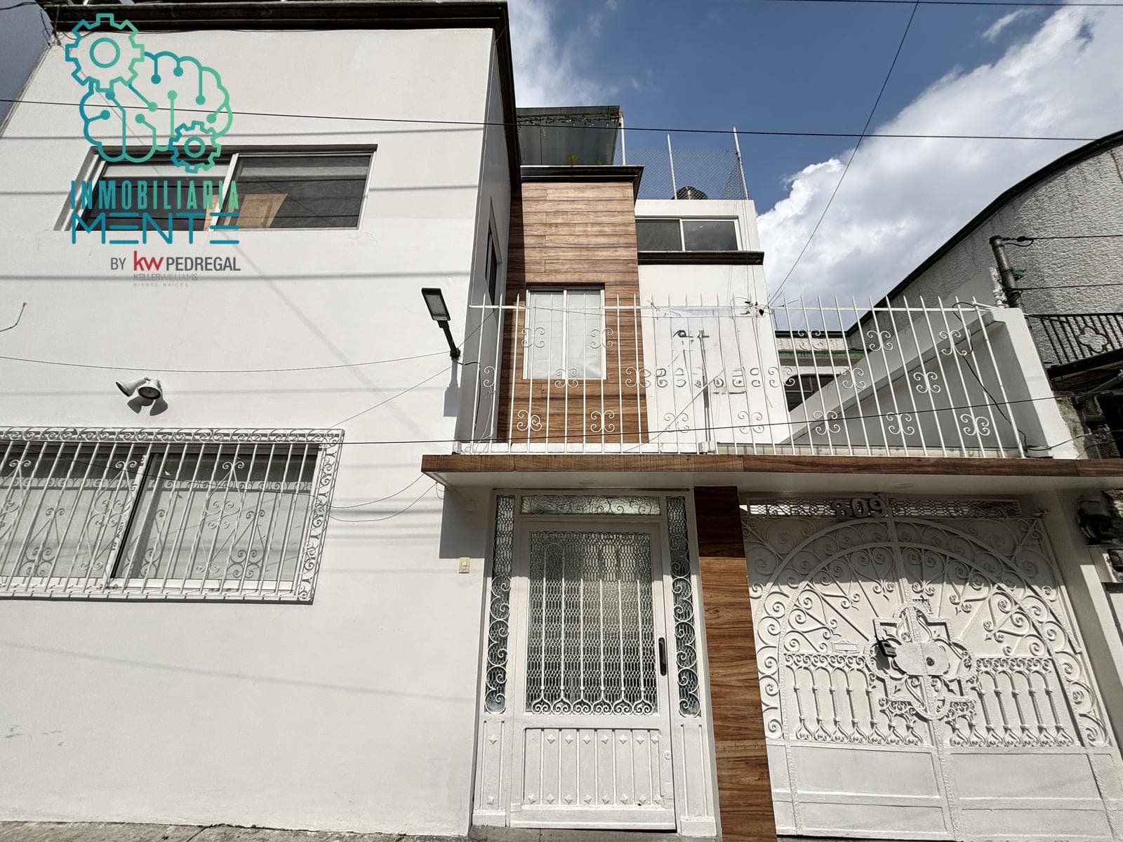 HOUSE FOR SALE WITH IMMEDIATE RETURN ON INVESTMENT IN THE BENITO JUAREZ DISTRICT, MEXICO CITY.