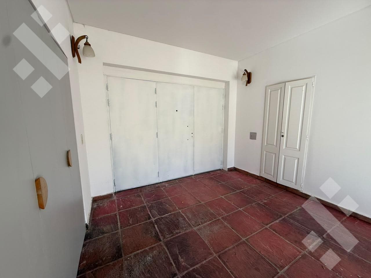 For Sale: 3-Bedroom House - Rincón Country Club, Neuquén