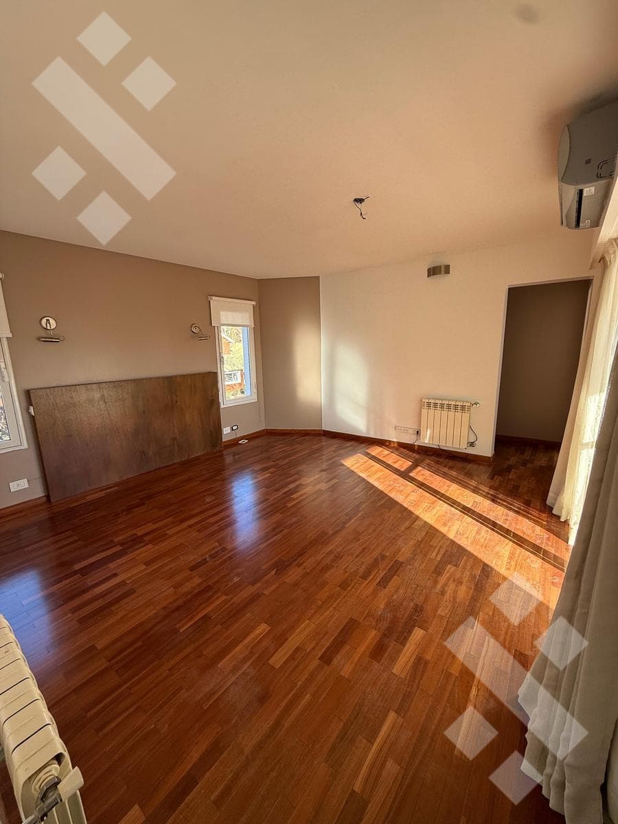 For Sale: 3-Bedroom House - Rincón Country Club, Neuquén