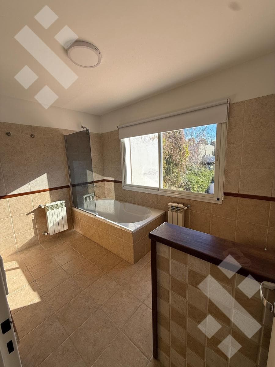 For Sale: 3-Bedroom House - Rincón Country Club, Neuquén