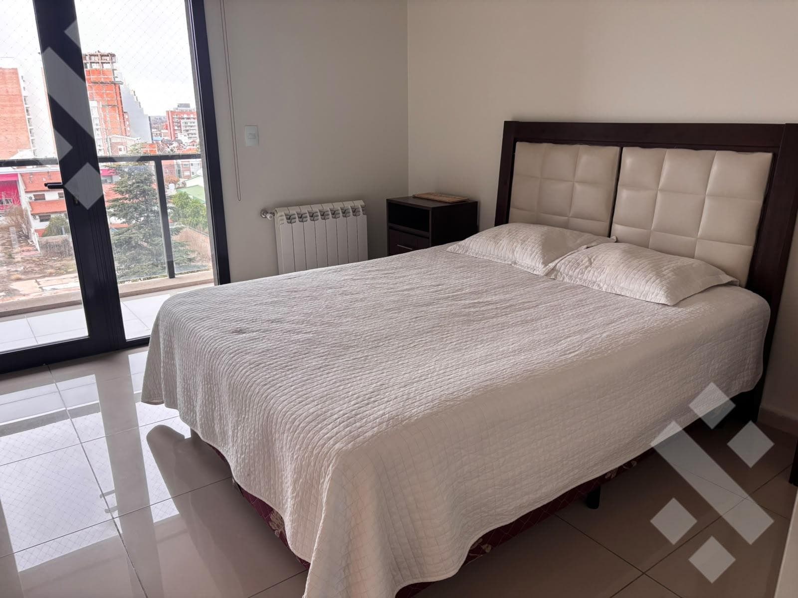 FURNISHED 2-BEDROOM APARTMENT FOR RENT WITH GARAGE IN THE GEMMA II BUILDING - LELOIR AND ENTRE RIOS