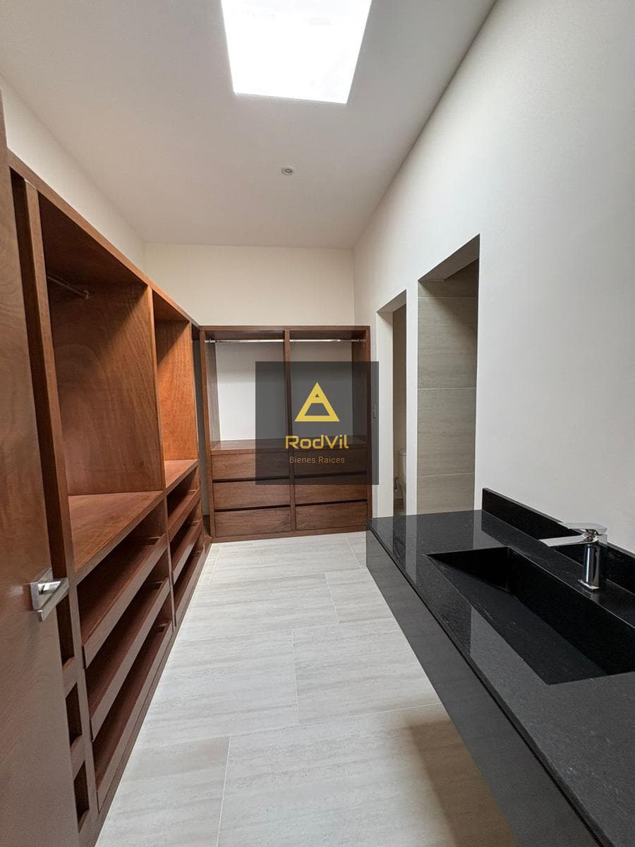 House for Sale in La Joya Residencial